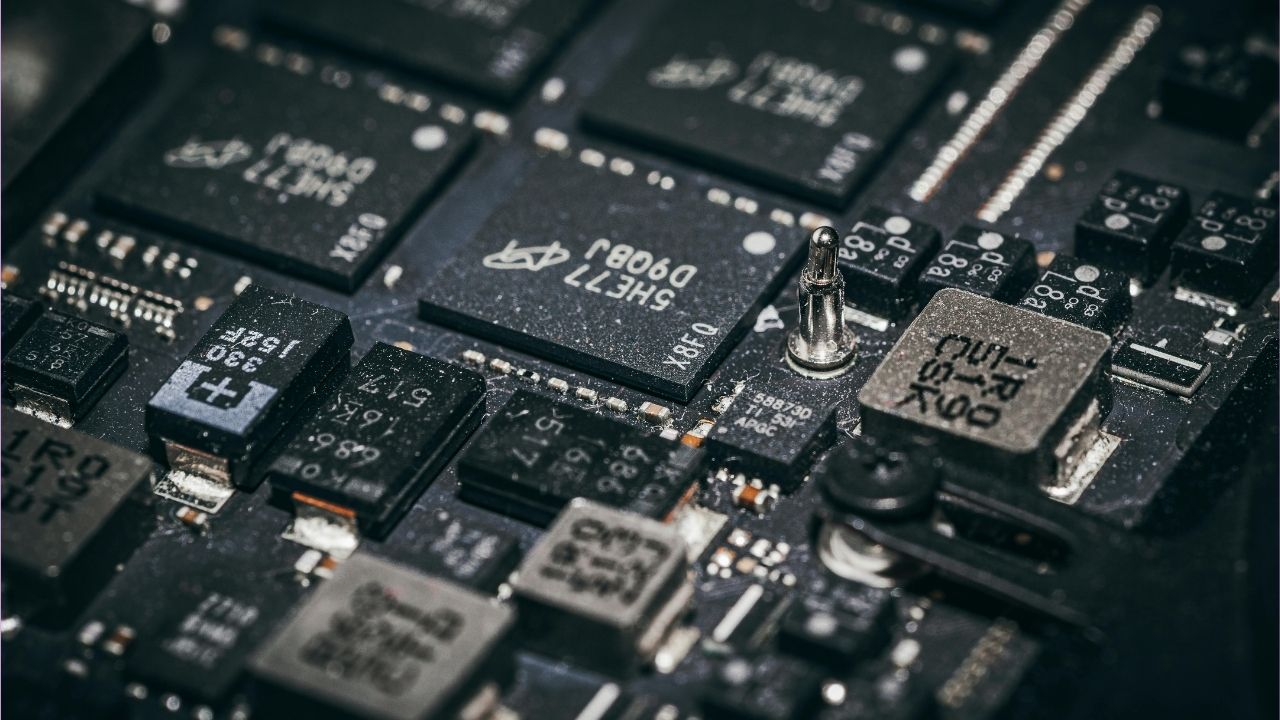 How Do I Check My Motherboard Type in Windows